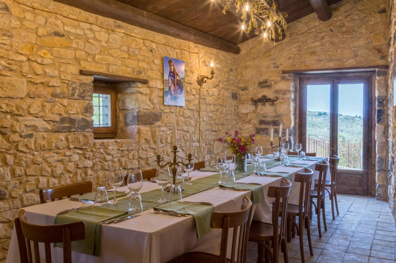 Buccheri Masseria Fortificata Lo Zafferaneto מראה חיצוני תמונה