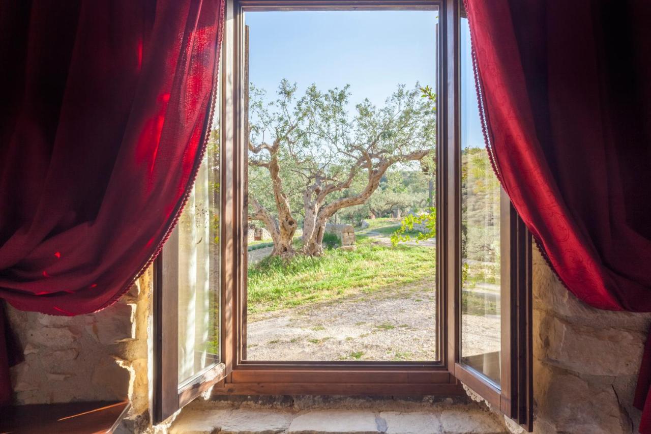 Buccheri Masseria Fortificata Lo Zafferaneto מראה חיצוני תמונה
